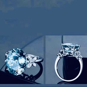 (Mirabella Memories) BlueTopaz Crystal Ring